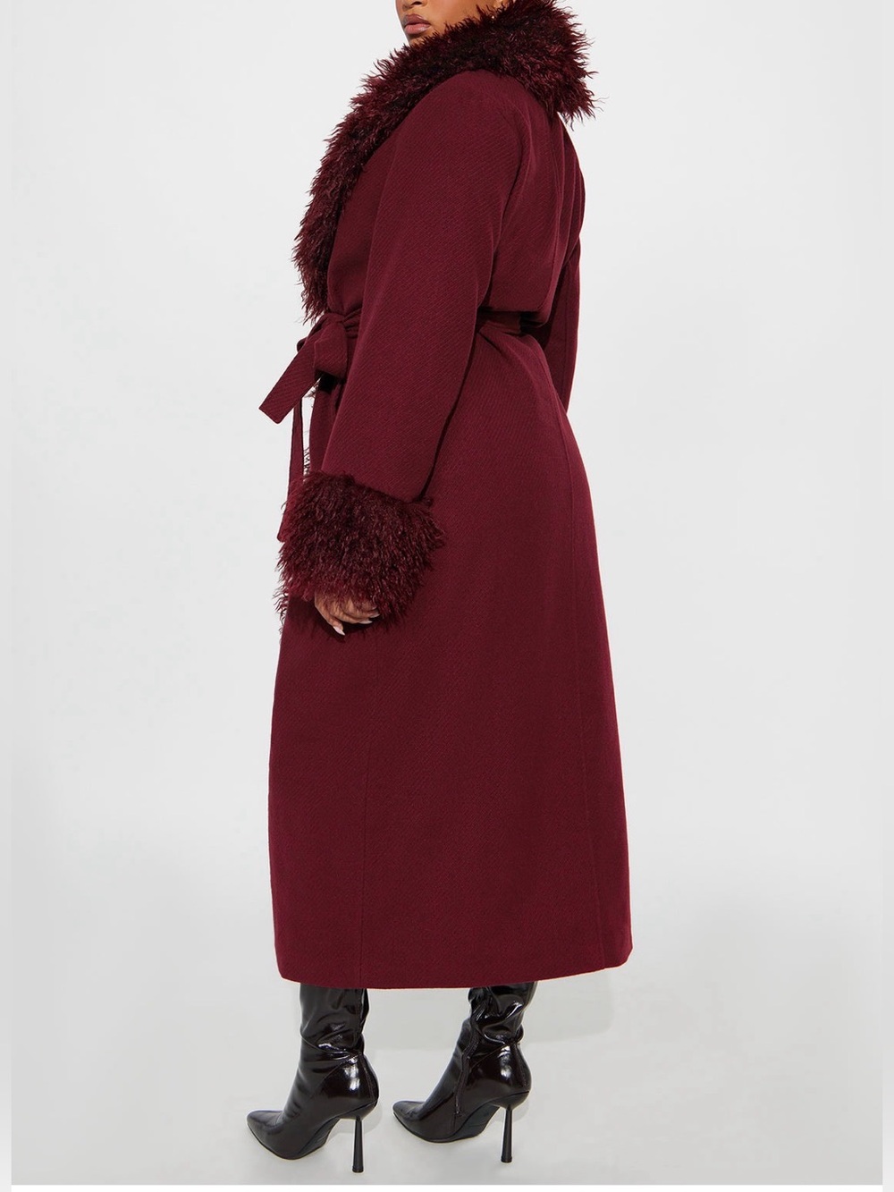 Fur Coat - Picture 7 of 8